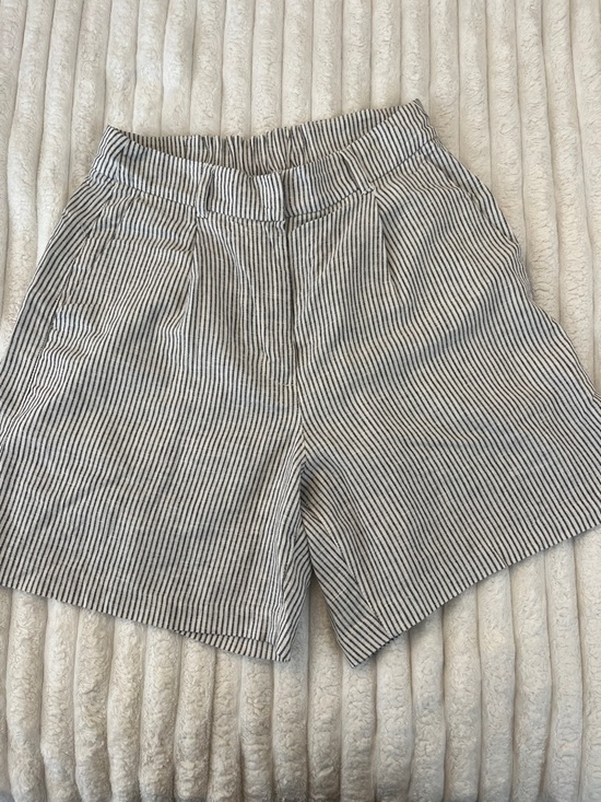 Old Navy Pants - Old Navy Black & White Striped Women’s Shorts